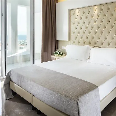Hotel Ambassador