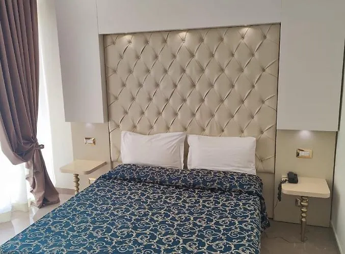 Ambassador Hotel 4*