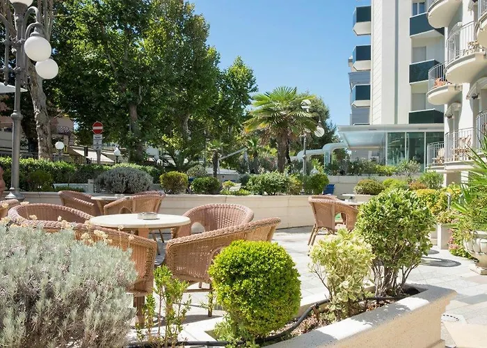 엠베서더스 리미니