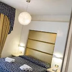 Hotel Ambassador