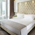 Ambassador 4*