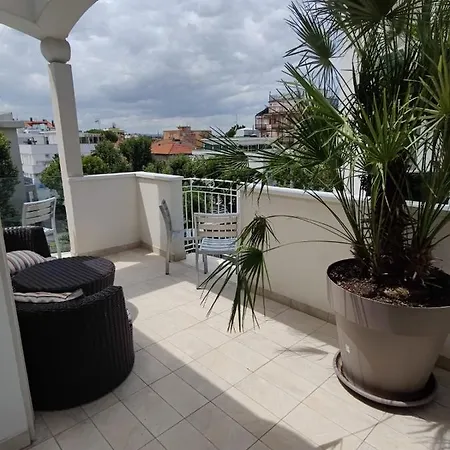 Ambassador 4* Rímini