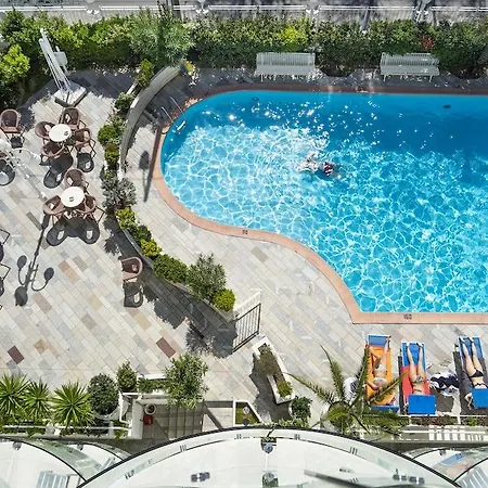 Ambassador Hotel 4*