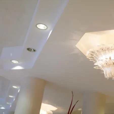 Hotel Ambassador 4*