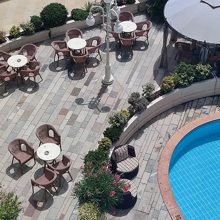 Ambassador Hotel 4*