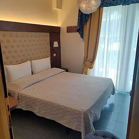 Hotel Ambassador