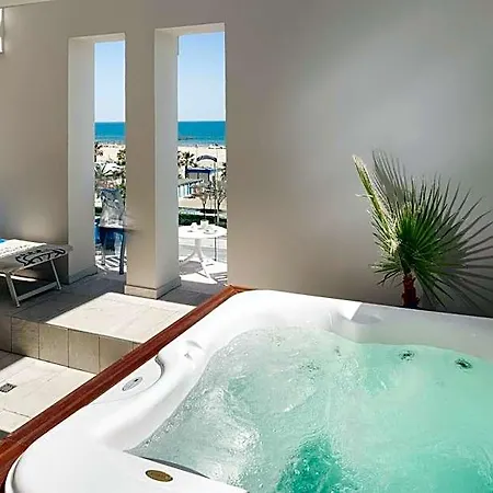 Hotel Ambassador 4*