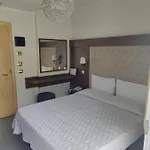 Ambassador 4*